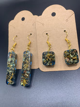 Load image into Gallery viewer, Deep Sea Gold Earring set
