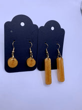 Load image into Gallery viewer, Gold Earring Set
